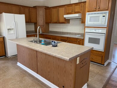 Kitchen, Alt. View