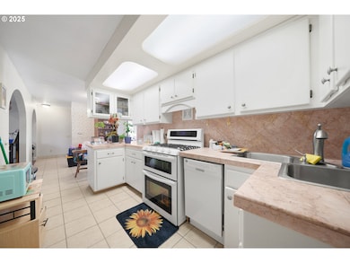 333 S Old Pacific Hwy, Myrtle Creek, OR 97457 - photo 5