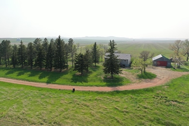 13706 70th St SW, Amidon, ND 58620 - photo 5