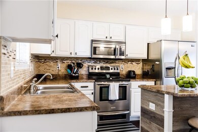 12769 Sinclair Place, Fishers, IN 46038 - photo 4