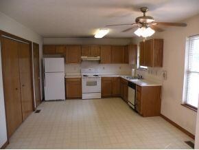 320 Northside Dr, Batesville, IN 47006 - photo 3