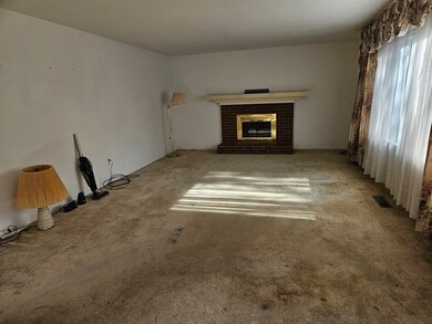 10 June Ave, Webster, MA 01570 - photo 5