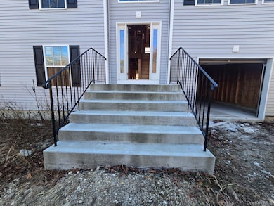 21 Barbara Ln, Medford, NY 11763 - photo 5