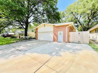 504 Warren Rd, El Dorado, KS 67042 - photo 5