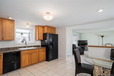 545 Fairmont Ave, North Tonawanda, NY 14120 - photo 2