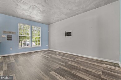 112 Fiona Way, Knoxville, MD 21758 - photo 6