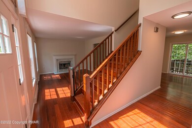 105 Locust Dr, East Stroudsburg, PA 18301 - photo 4