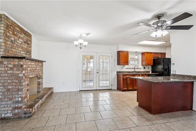 740 Huckleberry Ln, Gretna, LA 70056 - photo 5