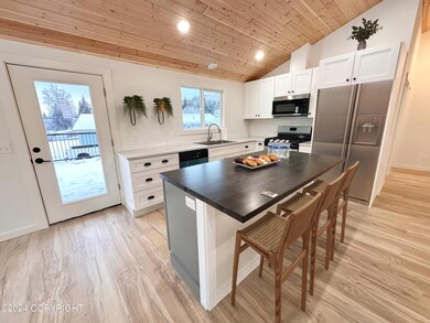 Brand New Kitchen!!