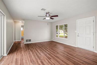 1848 68th Ave N, Saint Petersburg, FL 33702 - photo 3