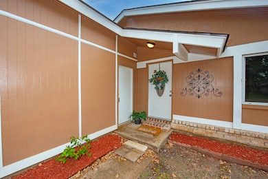 16907 Hibiscus Ln, Friendswood, TX 77546 - photo 3