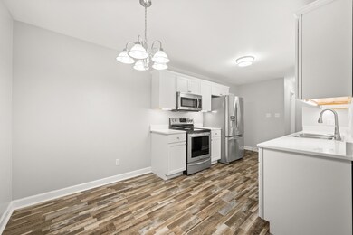 1606 E Stonehenge Dr, Sycamore, IL 60178 - photo 7