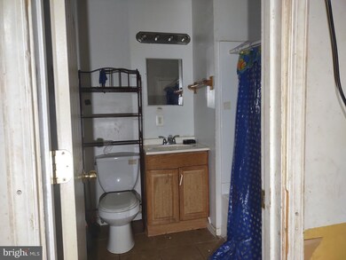 2640 Lauretta Ave, Baltimore, MD 21223 - photo 5