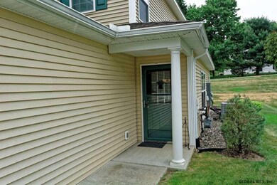 204 Royale Ct, Troy, NY 12180 - photo 3