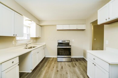 2684 Glenbriar St, Columbus, OH 43232 - photo 7