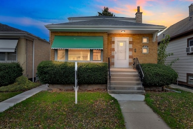 6037 S Mason Ave, Chicago, IL 60638 - photo 3