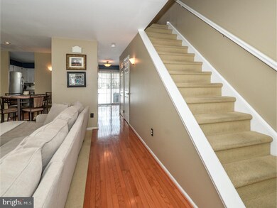 515 Carousel Cir, Norristown, PA 19403 - photo 6