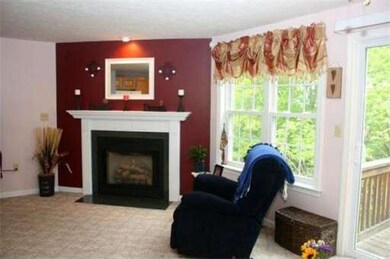 70 Bridle Cross Rd, Fitchburg, MA 01420 - photo 3