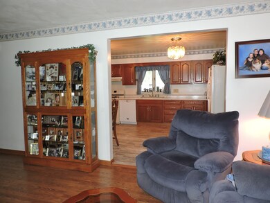 703 E. Sycamore, Watseka, IL 60970