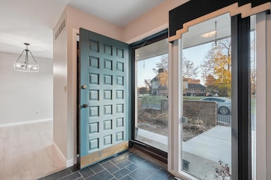 07-1525 S Hill Blvd-WindowStill-Photogra