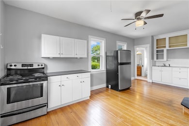 291 Maple Ave unit 2, Barrington, RI 02806 - photo 4