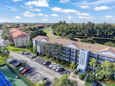 900 SW 125th Way unit R304, Pembroke Pines, FL 33027 - photo 2