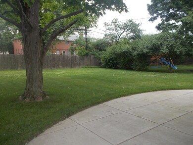 3173 Rear yd.