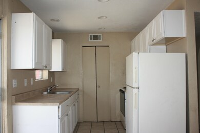 Kitchen Unit 1