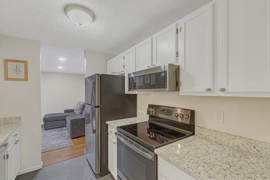 8 Patrick Rd unit 8, Tewksbury, MA 01876 - photo 5