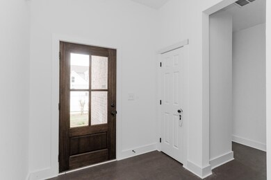 8761 Knolling Loop unit 51, Ooltewah, TN 37363 - photo 2