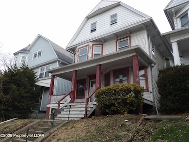 942 Monroe Ave, Scranton, PA 18510 - photo 2