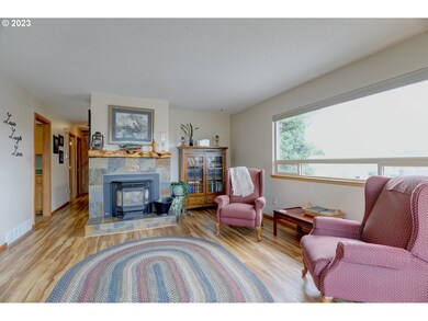 560 Summit Ridge Dr E, the Dalles, OR 97058 - photo 6