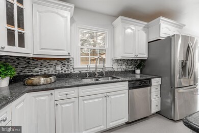 8320 Wehland Ct, Laurel, MD 20723 - photo 4