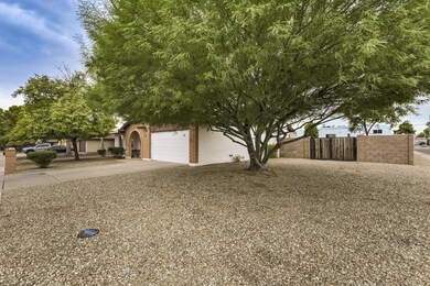 3202 W Muriel Dr, Phoenix, AZ 85053 - photo 3