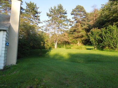 1492 Monkey Hollow Rd, Monroe Township, PA 18618 - photo 4