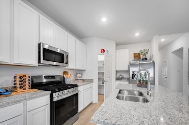 21827 Black Tulip Ln, Cypress, TX 77433 - photo 5