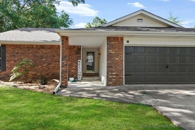 121 W Charlotte St, Broken Arrow, OK 74011 - photo 3