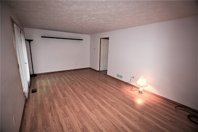 Living Room, Spacious