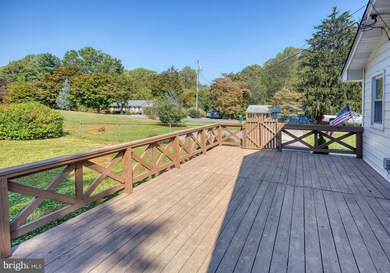 5809 Melville Rd, Sykesville, MD 21784 - photo 4