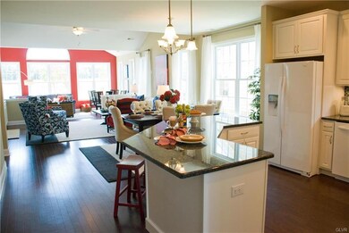 4587 Founders Dr unit 21, Center Valley, PA 18034 - photo 4