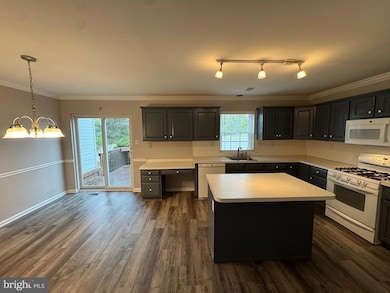 905 Kennedy Ct unit 905, Norristown, PA 19403 - photo 5