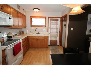 2106 Ferris Rd, Columbus, OH 43224 - photo 4