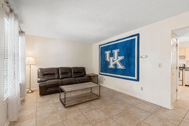 140 Colfax St, Lexington, KY 40508 - photo 5