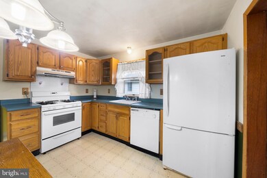 578 Summit St, King of Prussia, PA 19406 - photo 5