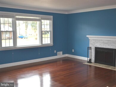 5200 Lindsay St, Fairfax, VA 22032 - photo 2