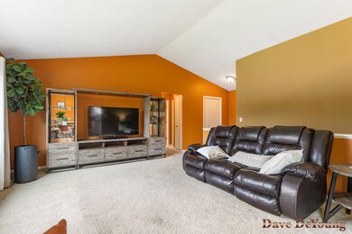 13-web-or-mls-14360 Pine Creek Dr, Holla