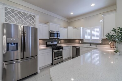 13920 Flora Vista Ave, Horizon City, TX 79928 - photo 4