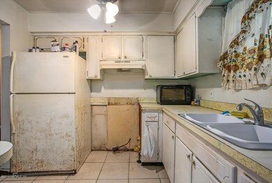 03-Kitchen