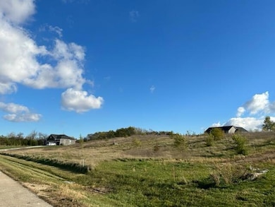 Lt27 Leasure Ct, East Troy, WI 53120 - photo 2