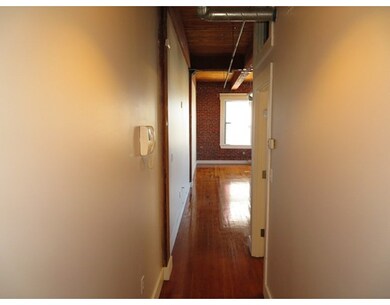 49 Munroe St unit 3, Lynn, MA 01901 - photo 5